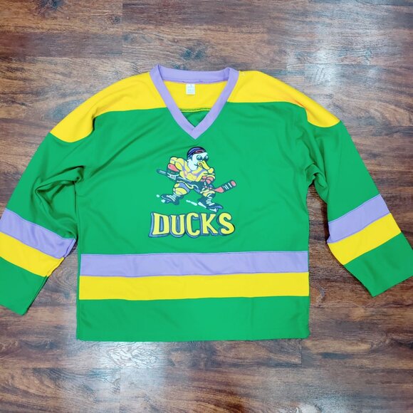 NWOT Mighty Ducks Dean Portman #21 D2 V-Neck Hockey Jersey Green/Yellow Men's S - Picture 2 of 9